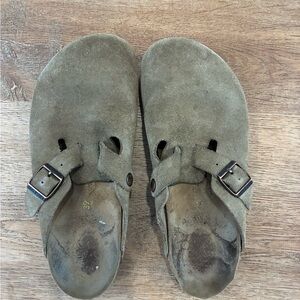 Birkenstock Boston Clogs Suede Taupe